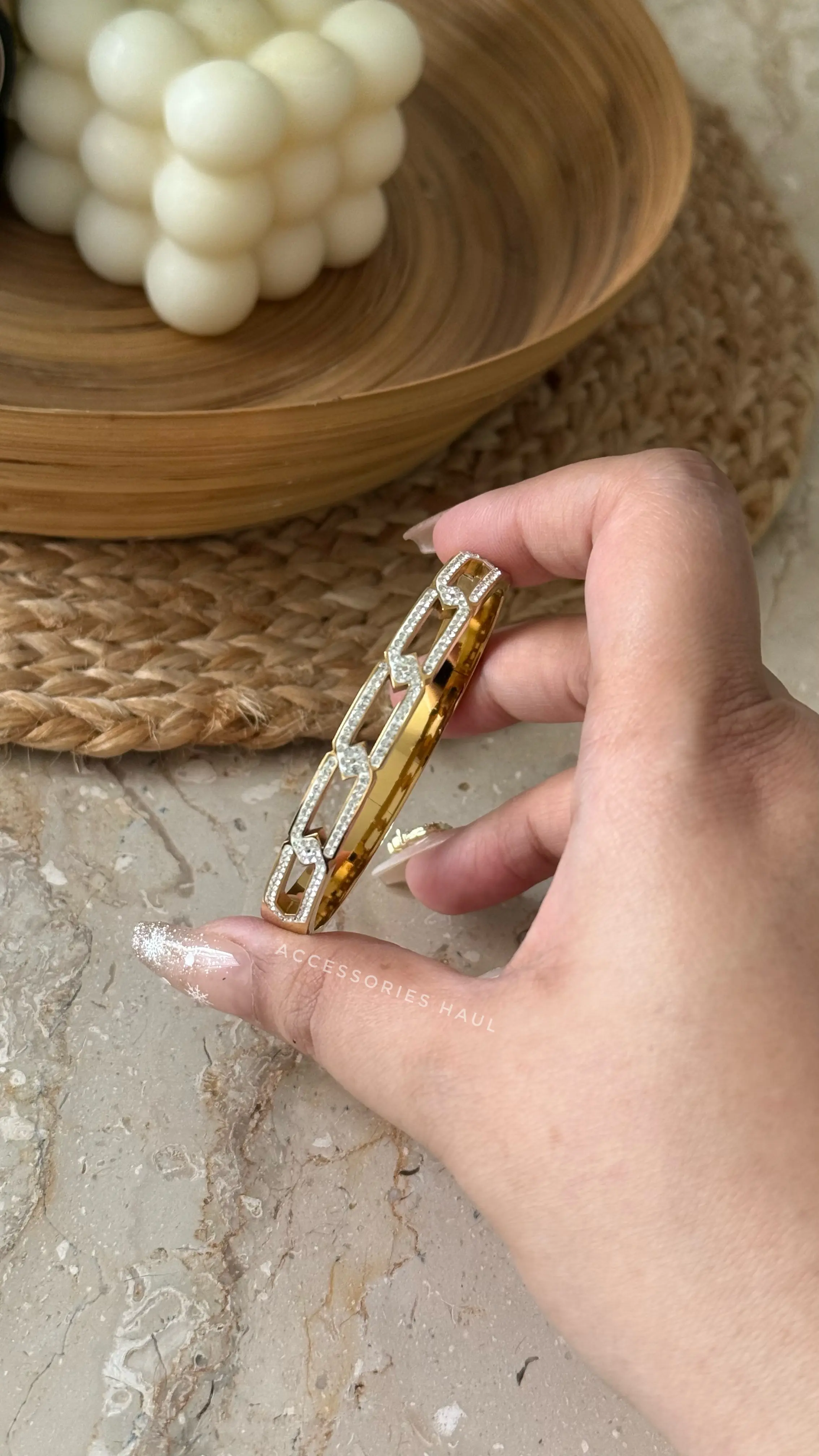 Grace Loop Bangle