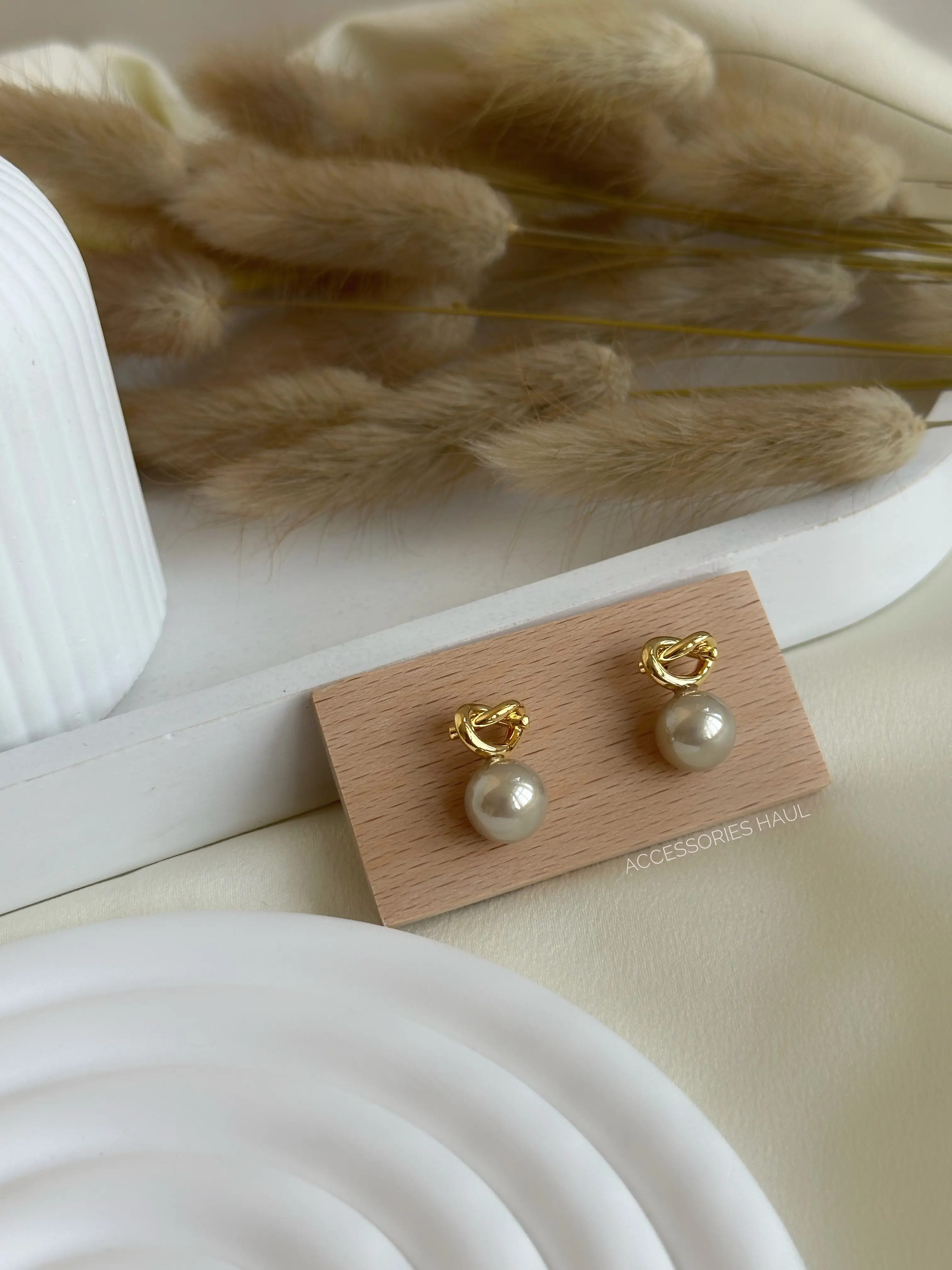 Premium Stud Earring - 001