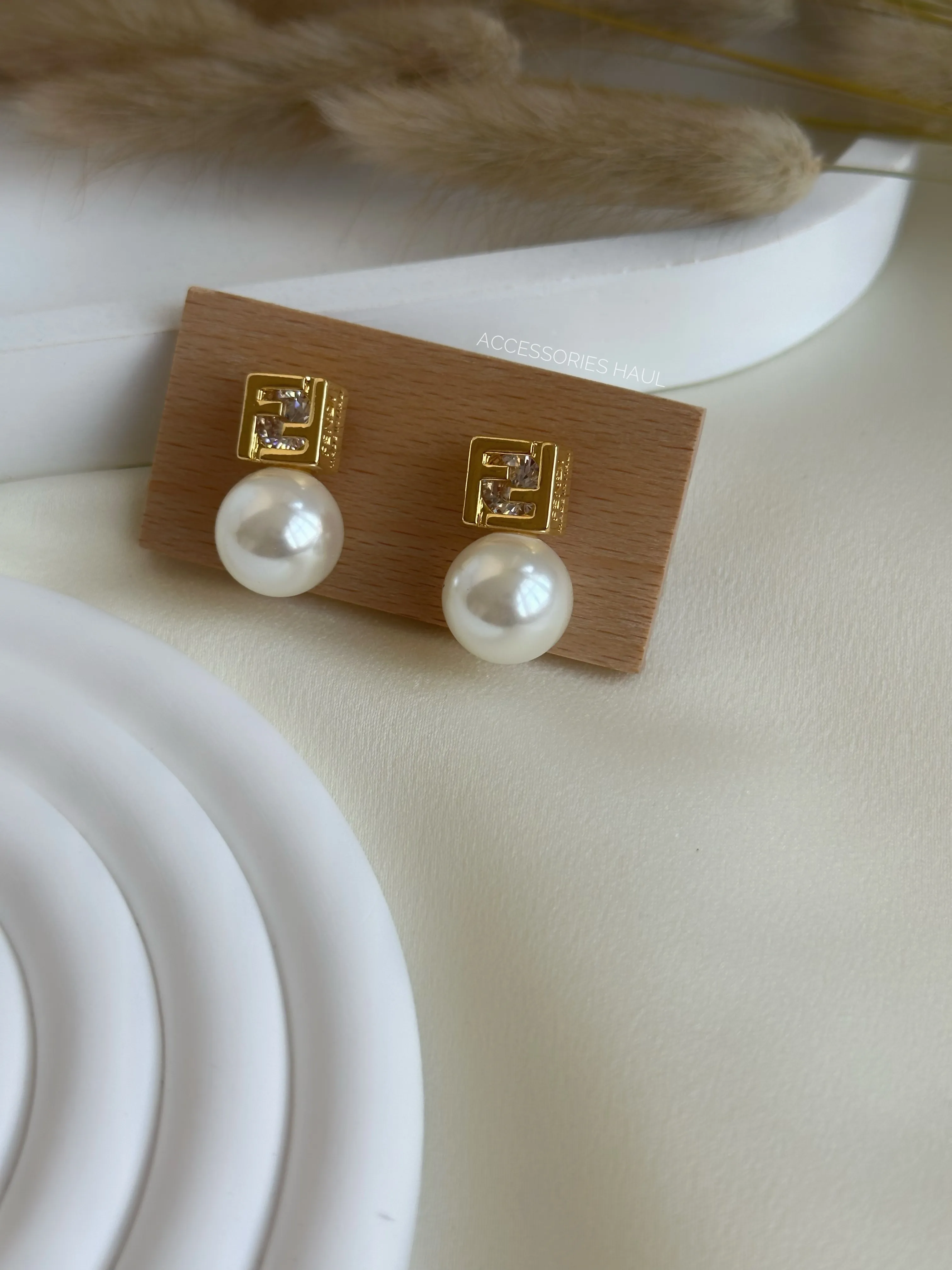 Premium Stud Earring - 002
