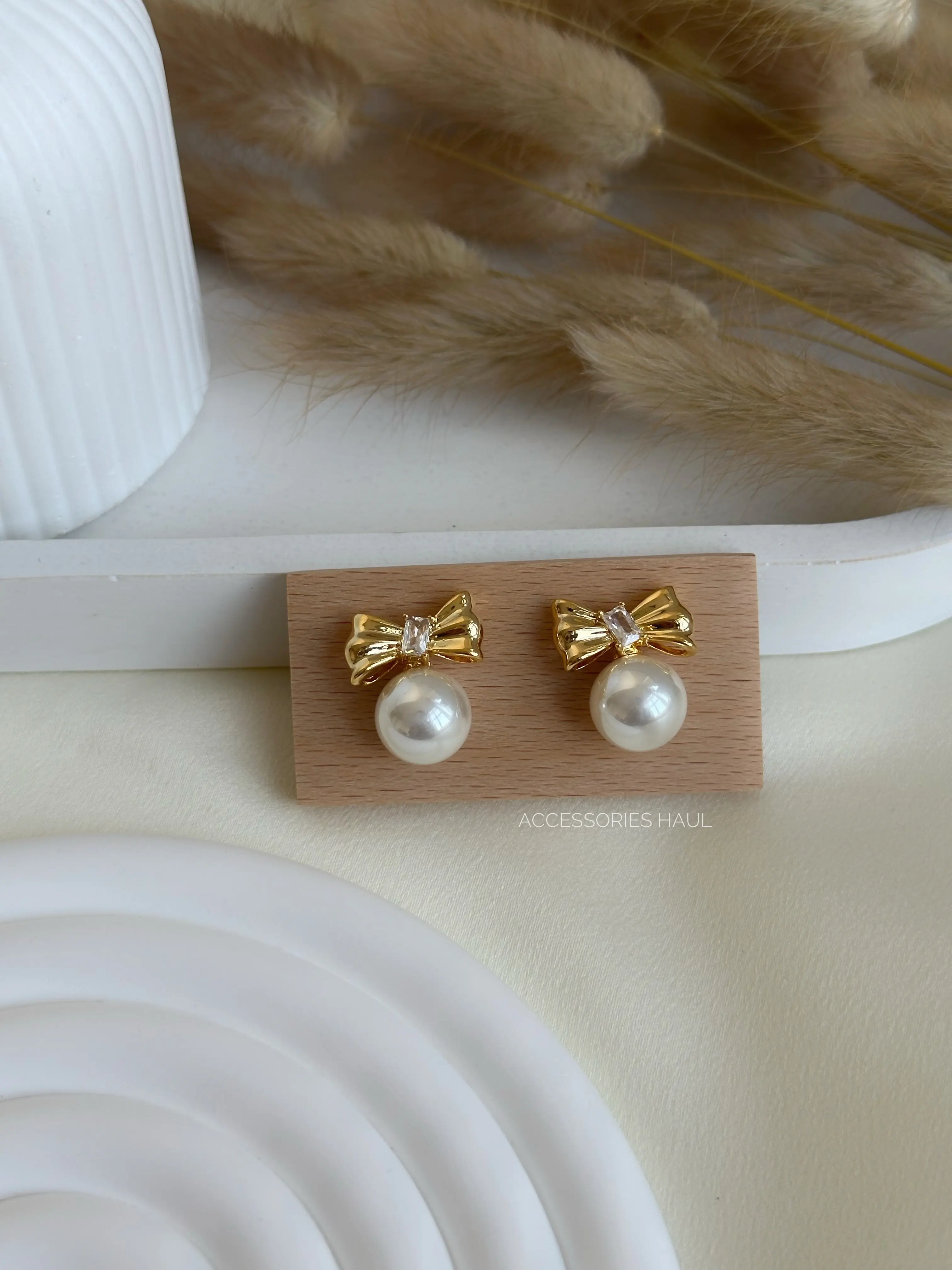 Premium Stud Earring - 004