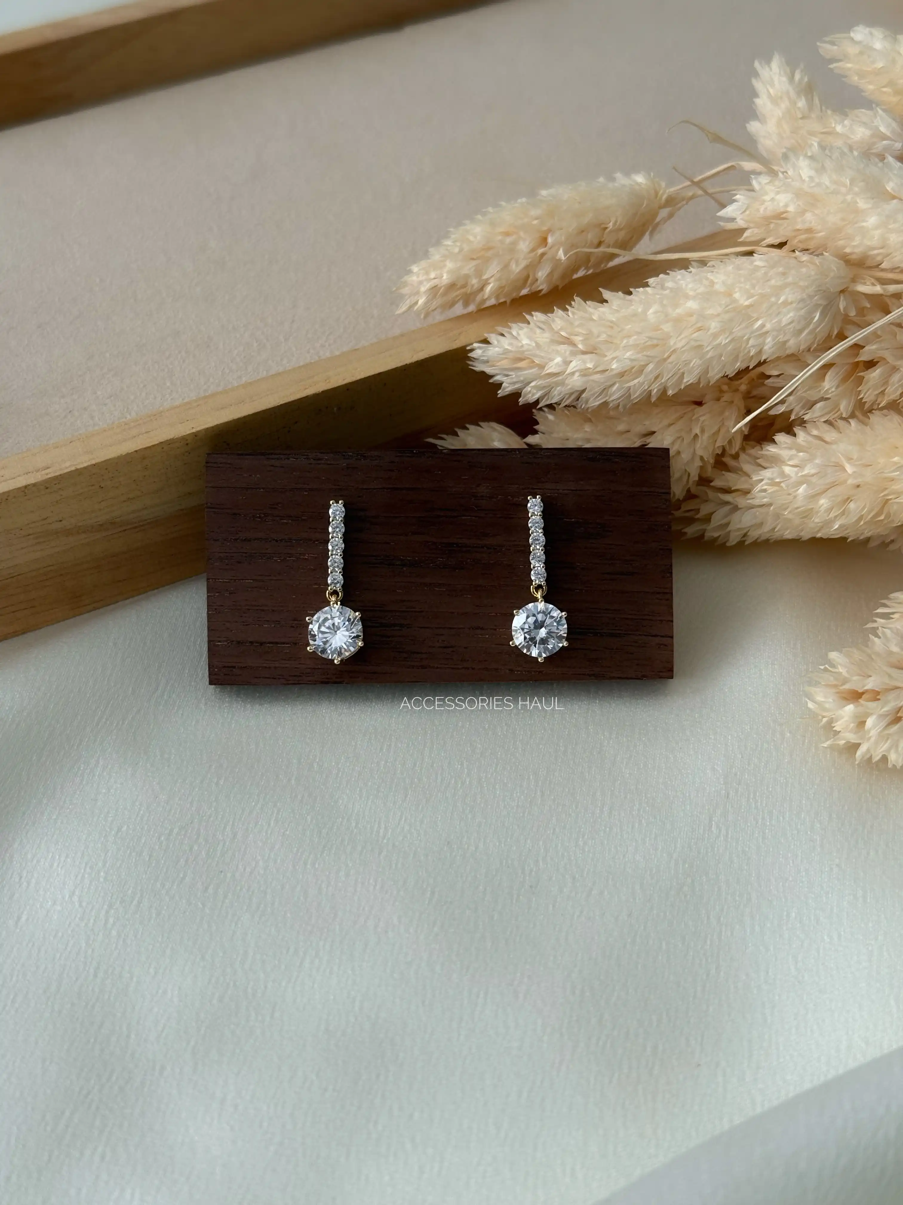 Zircon Earring - 0010