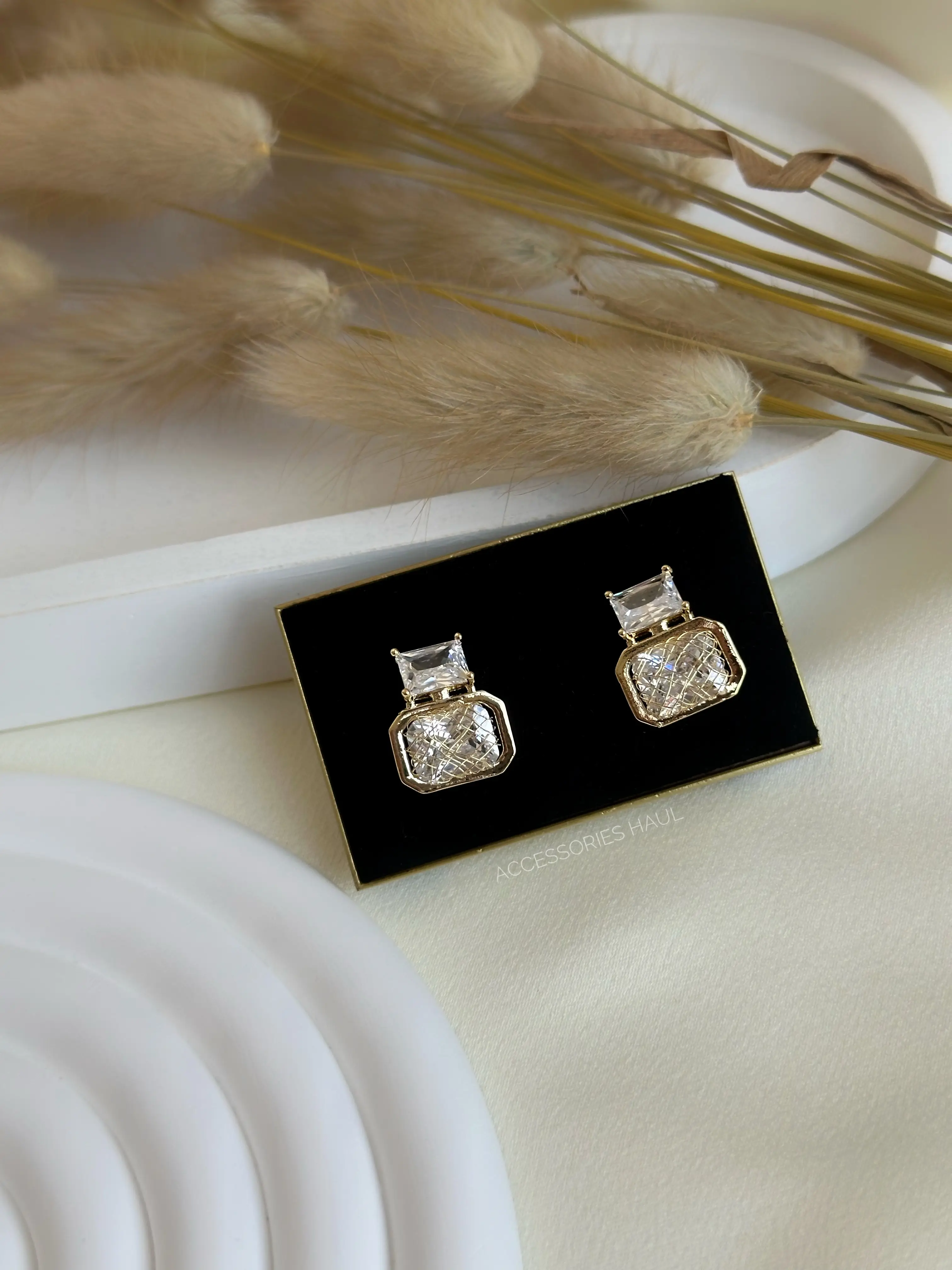 Zircon Earring - 005