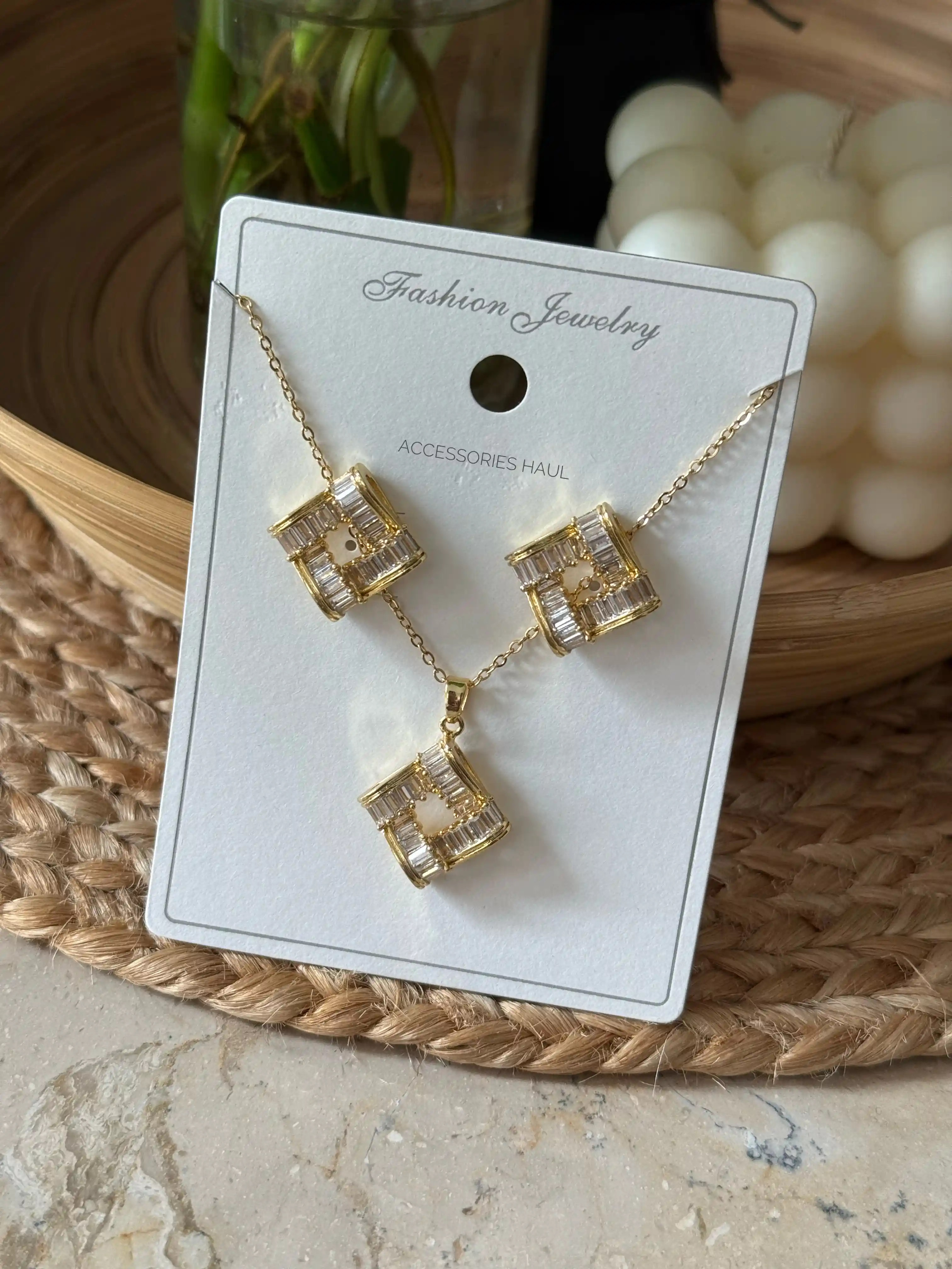 Dazzle Zircon Set