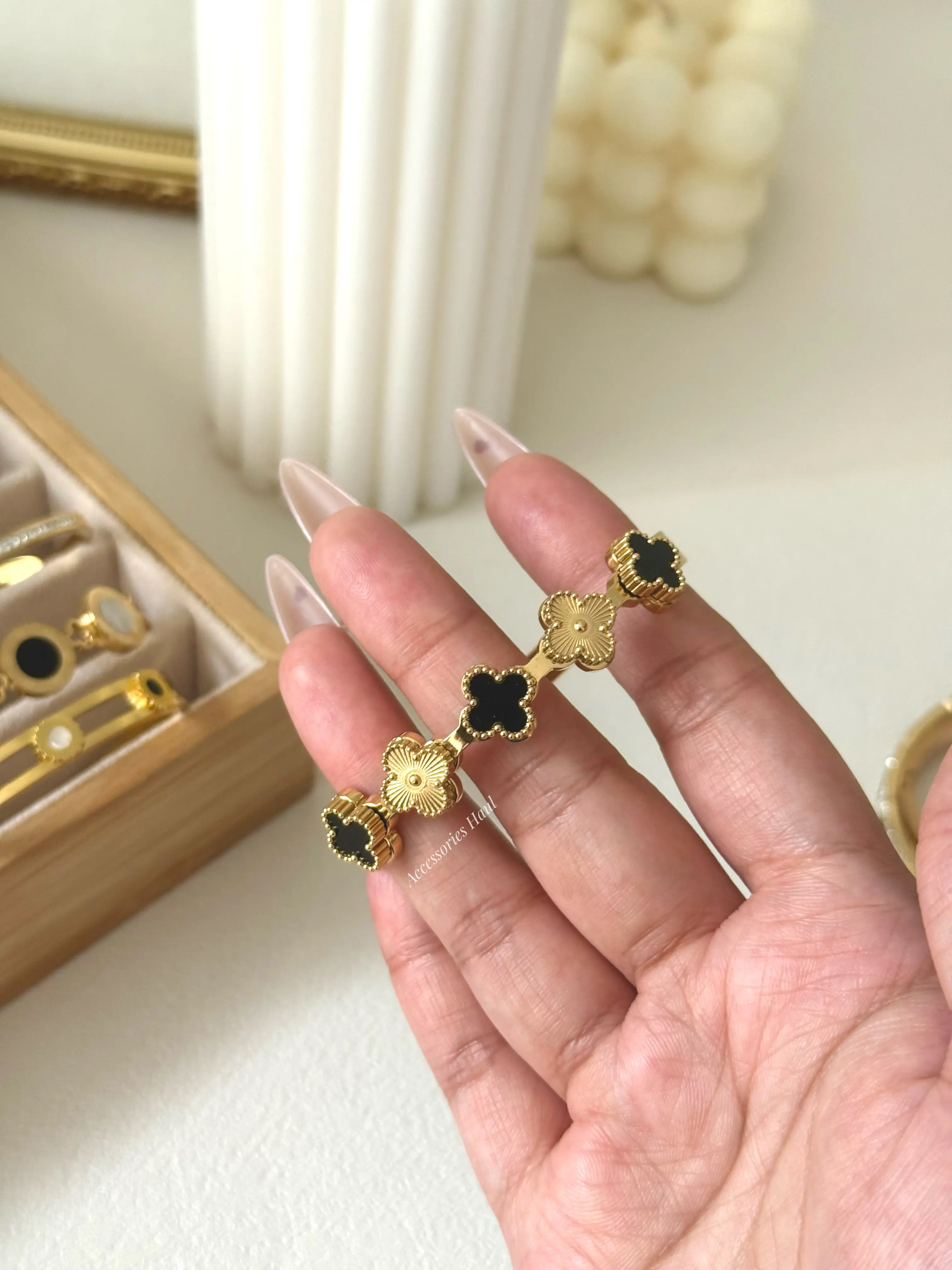 3056 Bangle