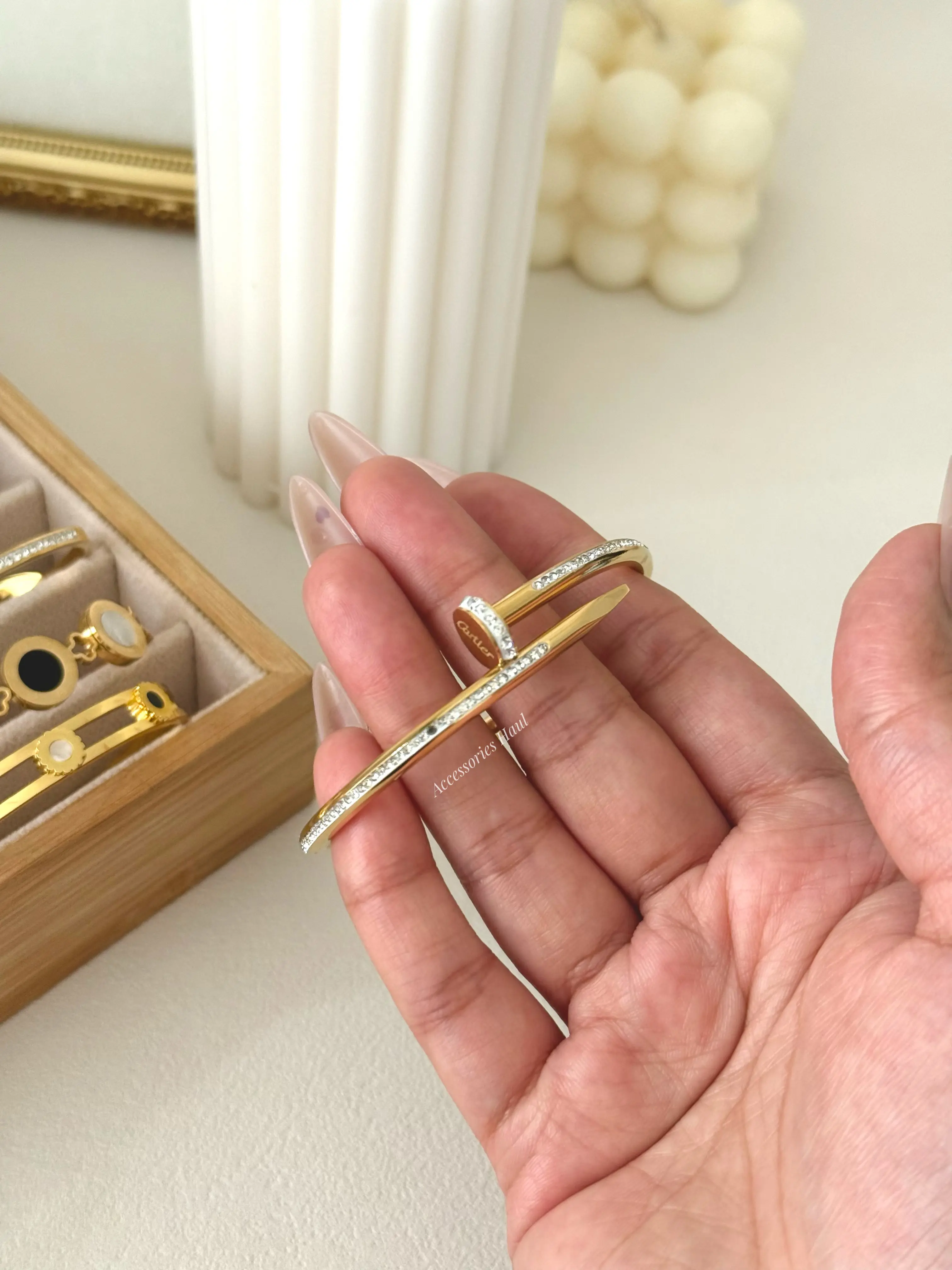 3079 Bangle